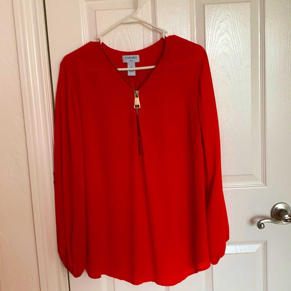 Perfect for fall! Orange zip Carmen Marc Valcvo Top